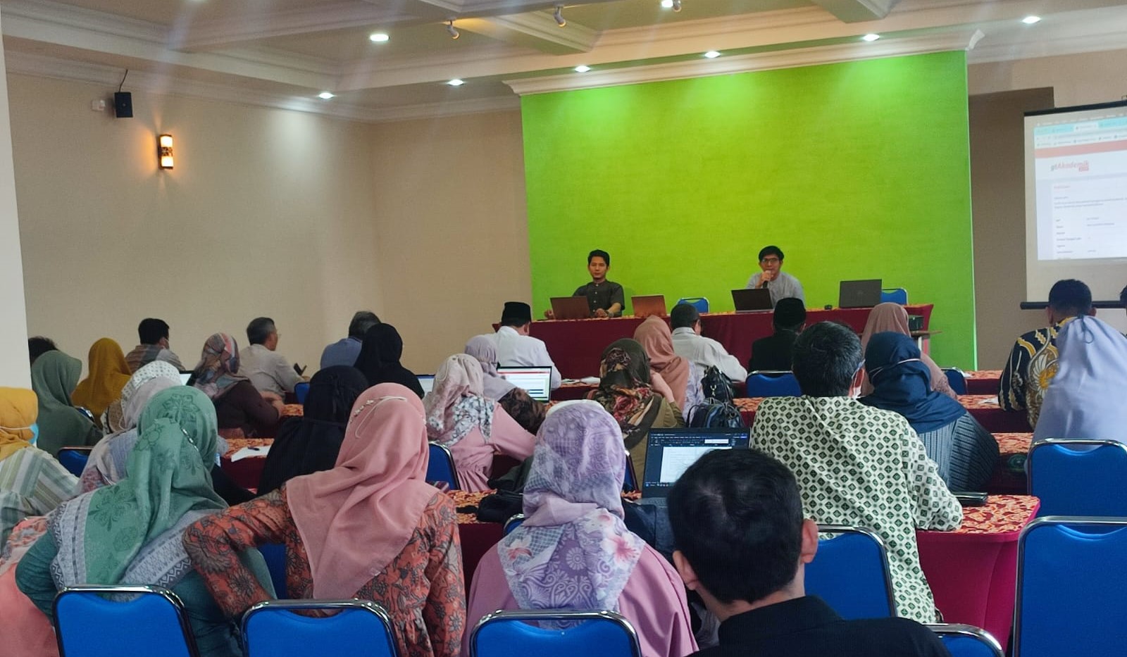 Rapat Evaluasi Semester Ganjil 2022/2023