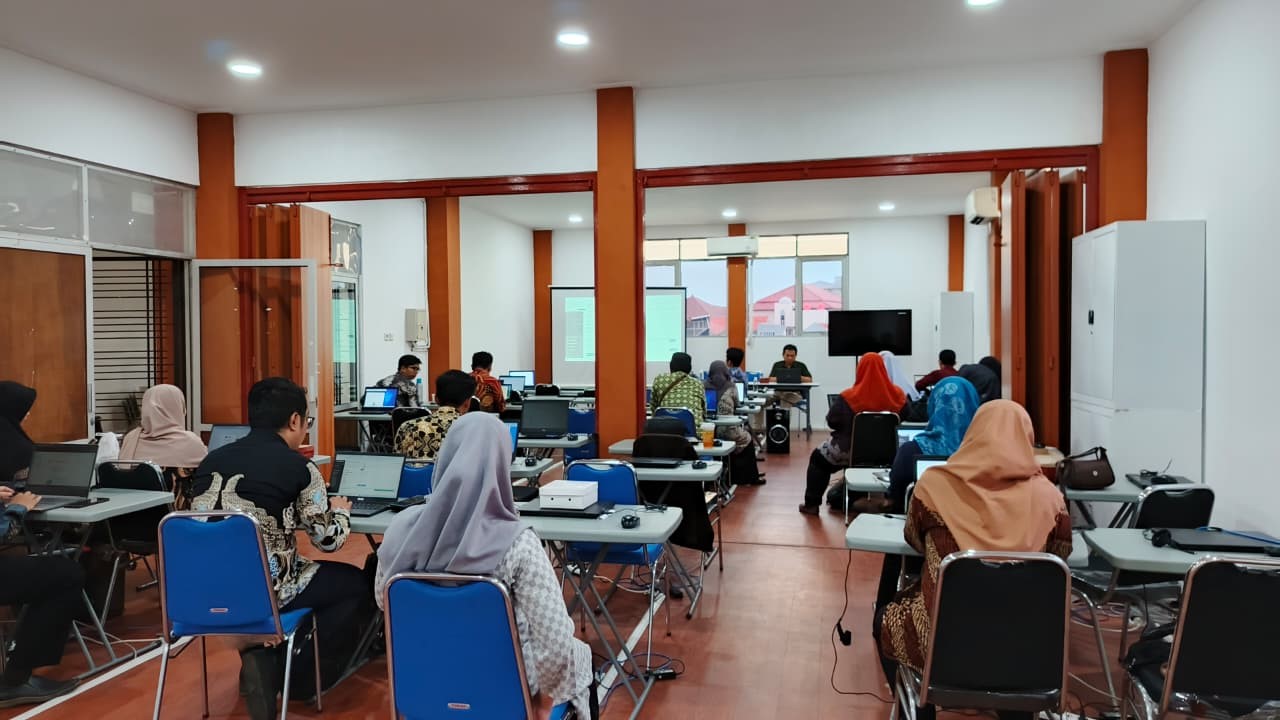 Bimtek Sistem Informasi Akademik bagi Tenaga Kependidikan UIN Siber Syekh Nurjati Cirebon Tahun 2025